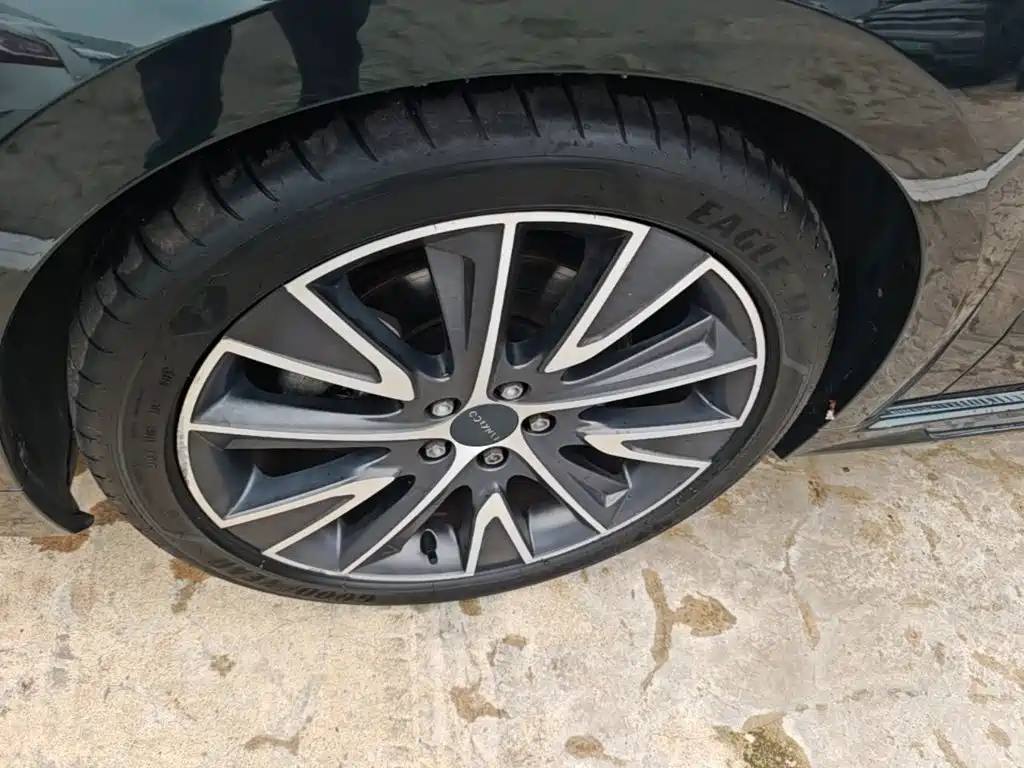 Lynk & Co 02 Hatchback — миниатюра 23