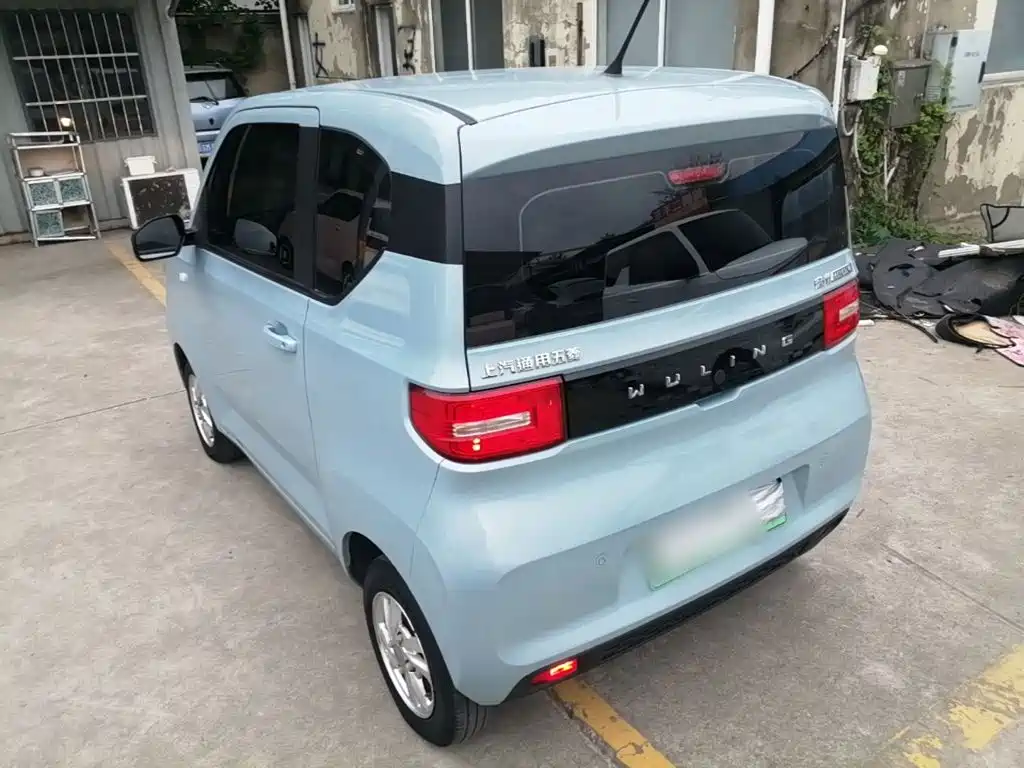 Wuling MINIEV — миниатюра 5