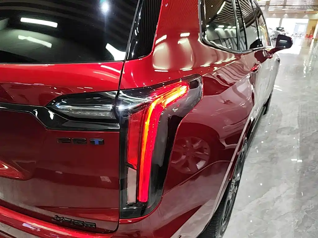 Cadillac XT6 2022 2.0T мест Luxury