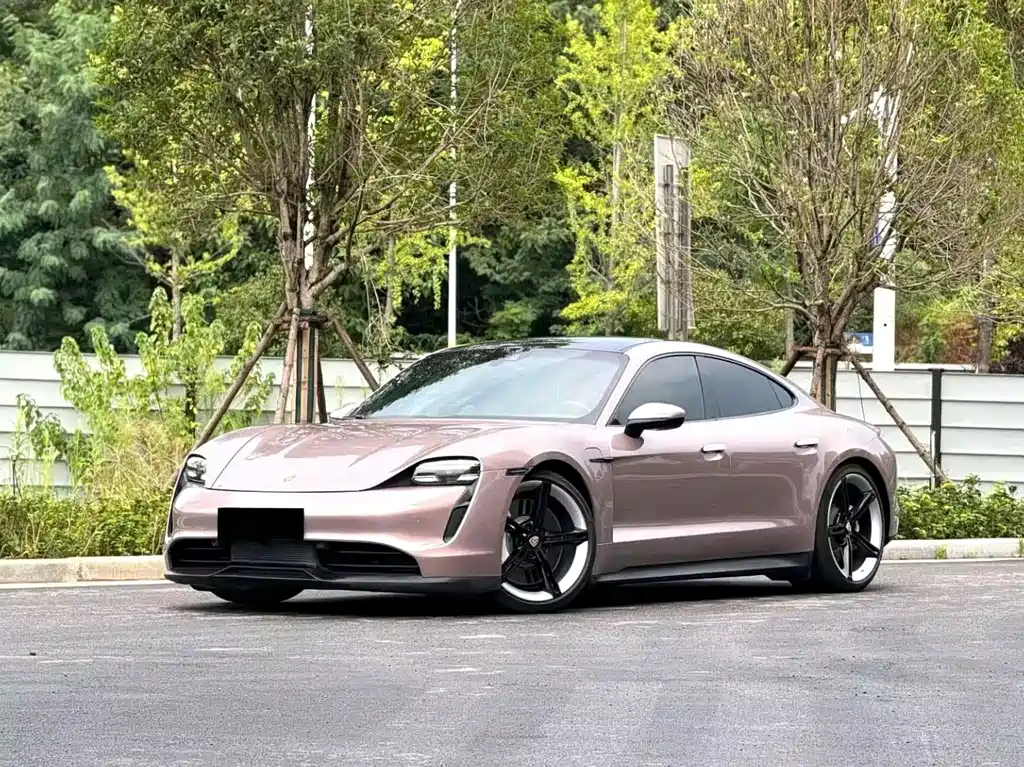 Porsche Taycan 2021