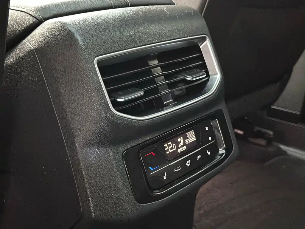 Volkswagen Talagon — миниатюра 16