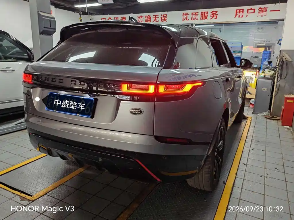 Land Rover Velar — миниатюра 12