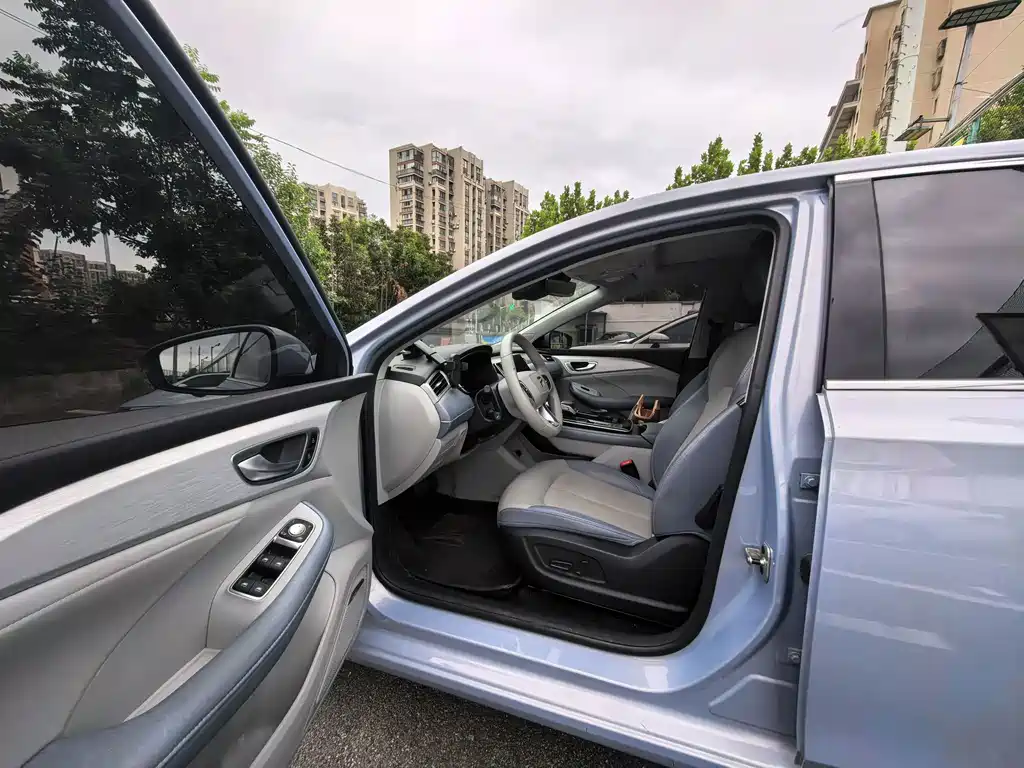 Roewe Feifan ER6 — миниатюра 4