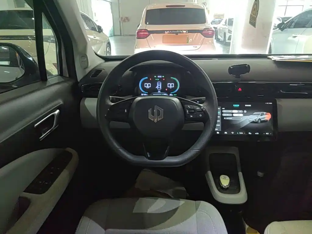 Leapmotor Leapmotor T03 — миниатюра 11