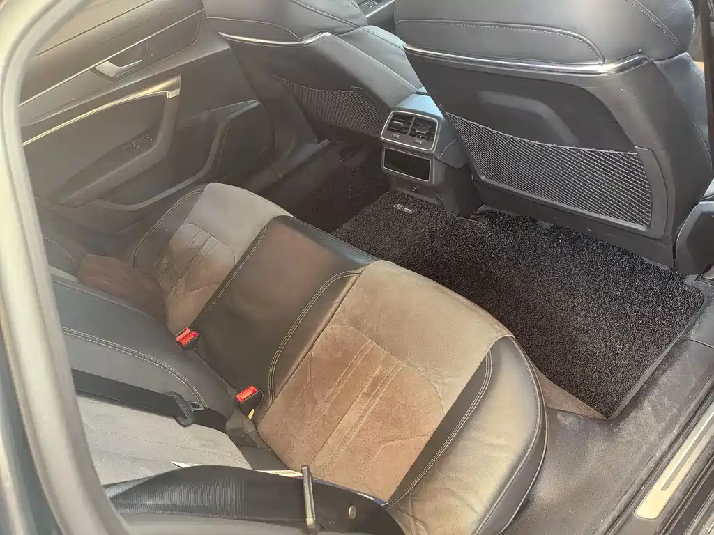 Audi A6L — миниатюра 5