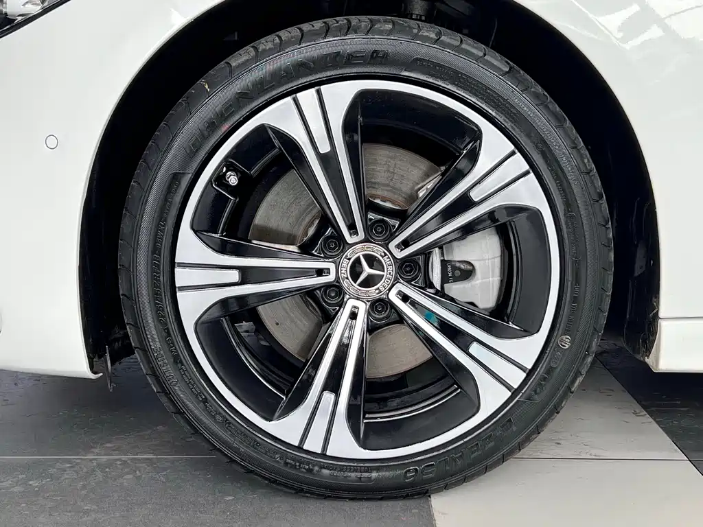 Mercedes-Benz C-Class — миниатюра 28