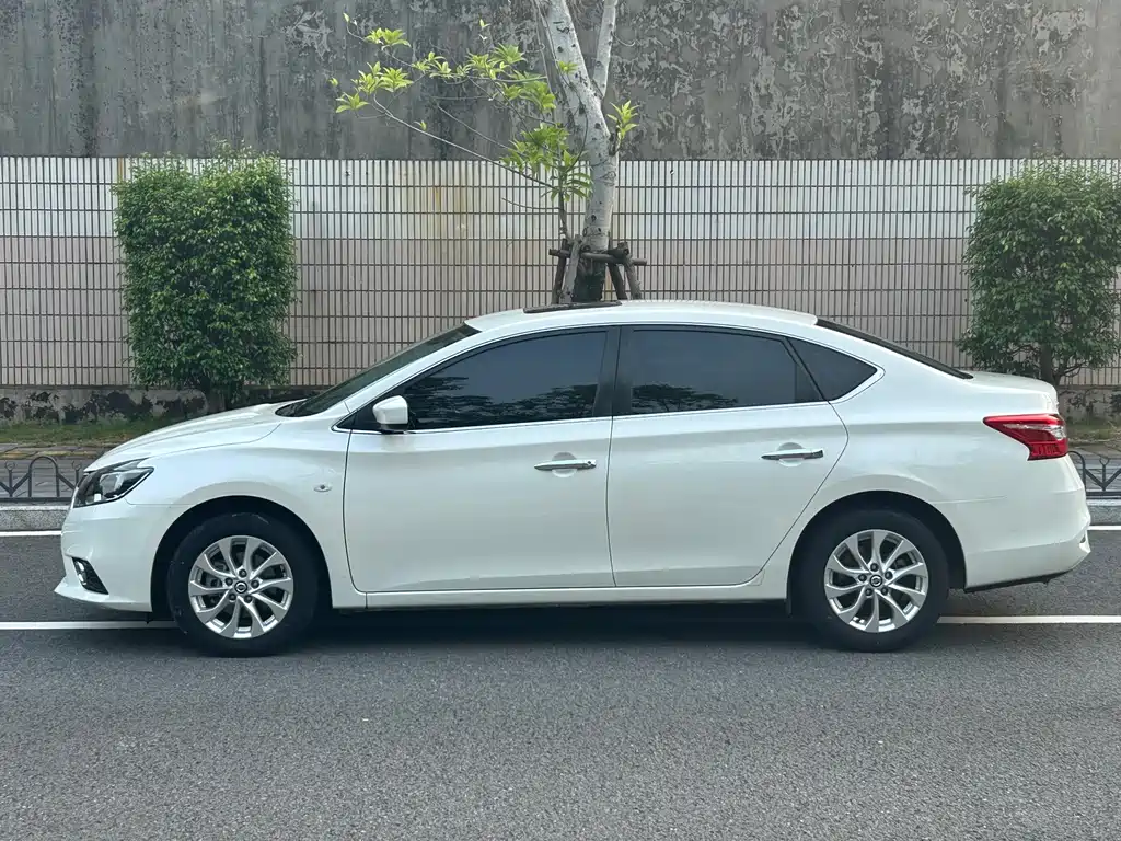 Nissan Sylphy — миниатюра 8