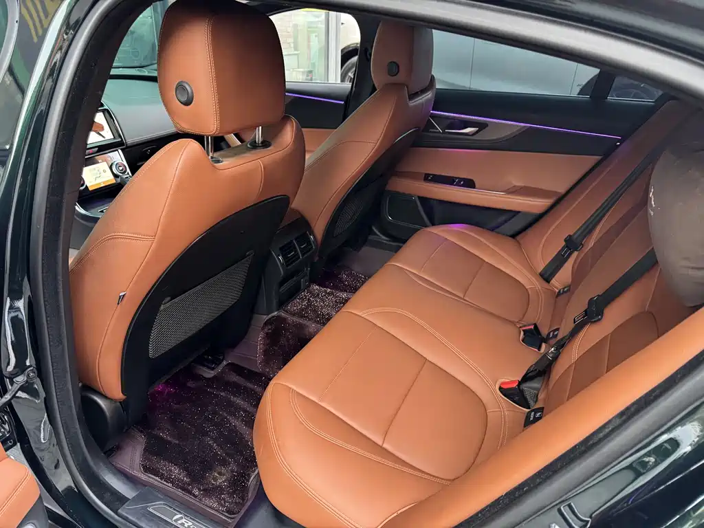 Jaguar XEL — миниатюра 9