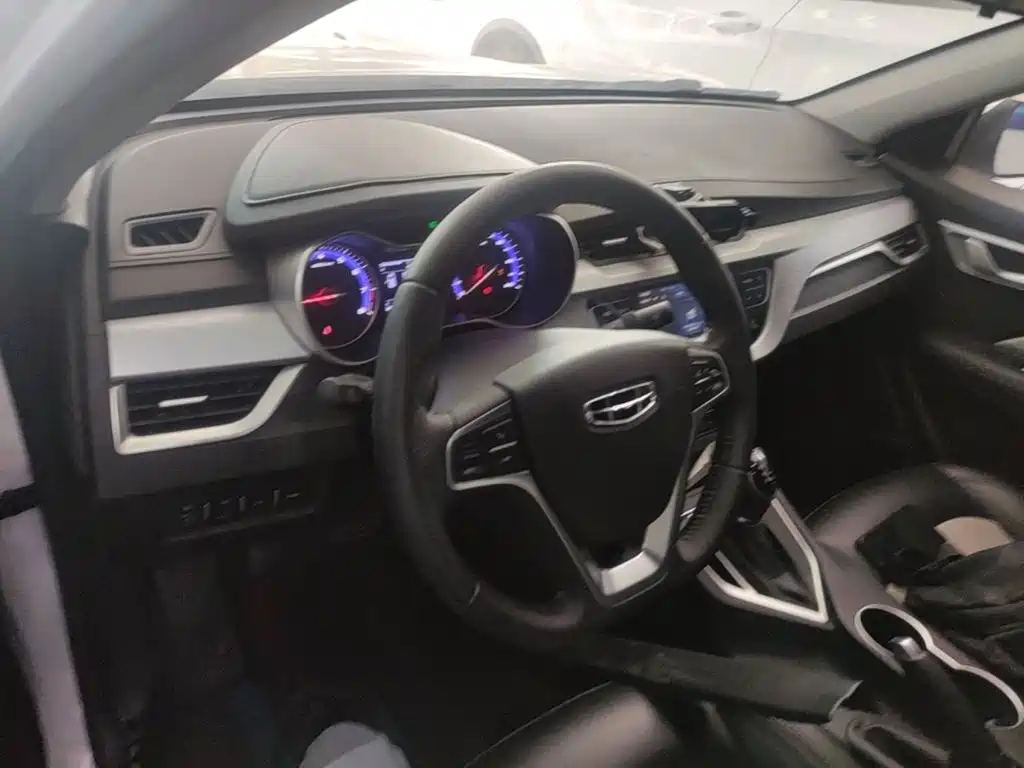 Geely Vision — миниатюра 10