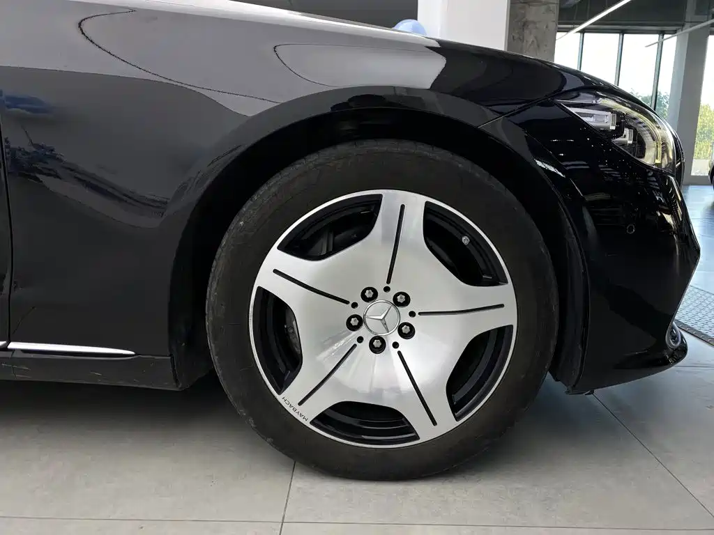 Mercedes-Benz S-Class — миниатюра 7
