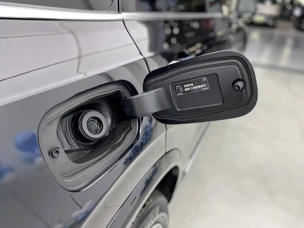 Volvo XC90 — миниатюра 13