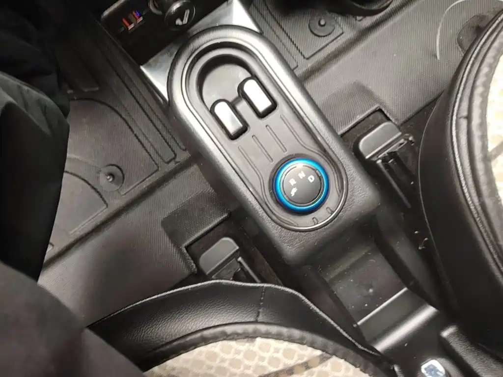Wuling MINIEV — миниатюра 14