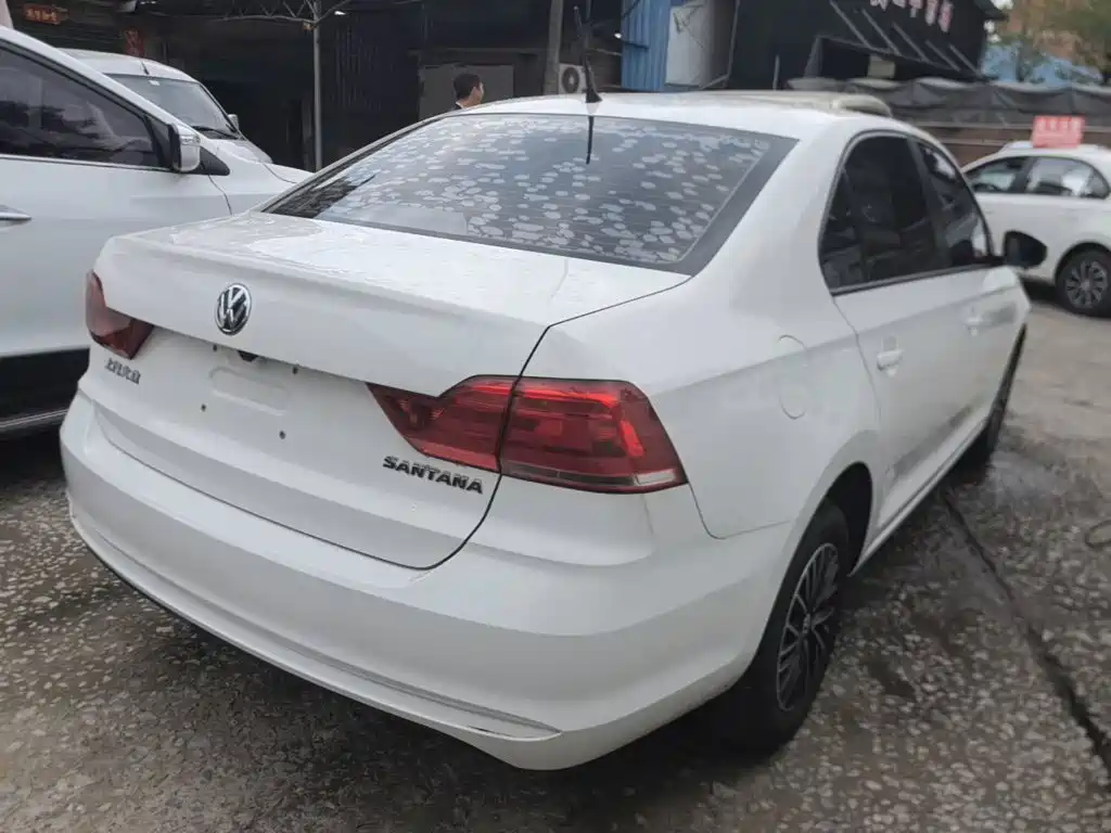 Volkswagen Santana — миниатюра 7