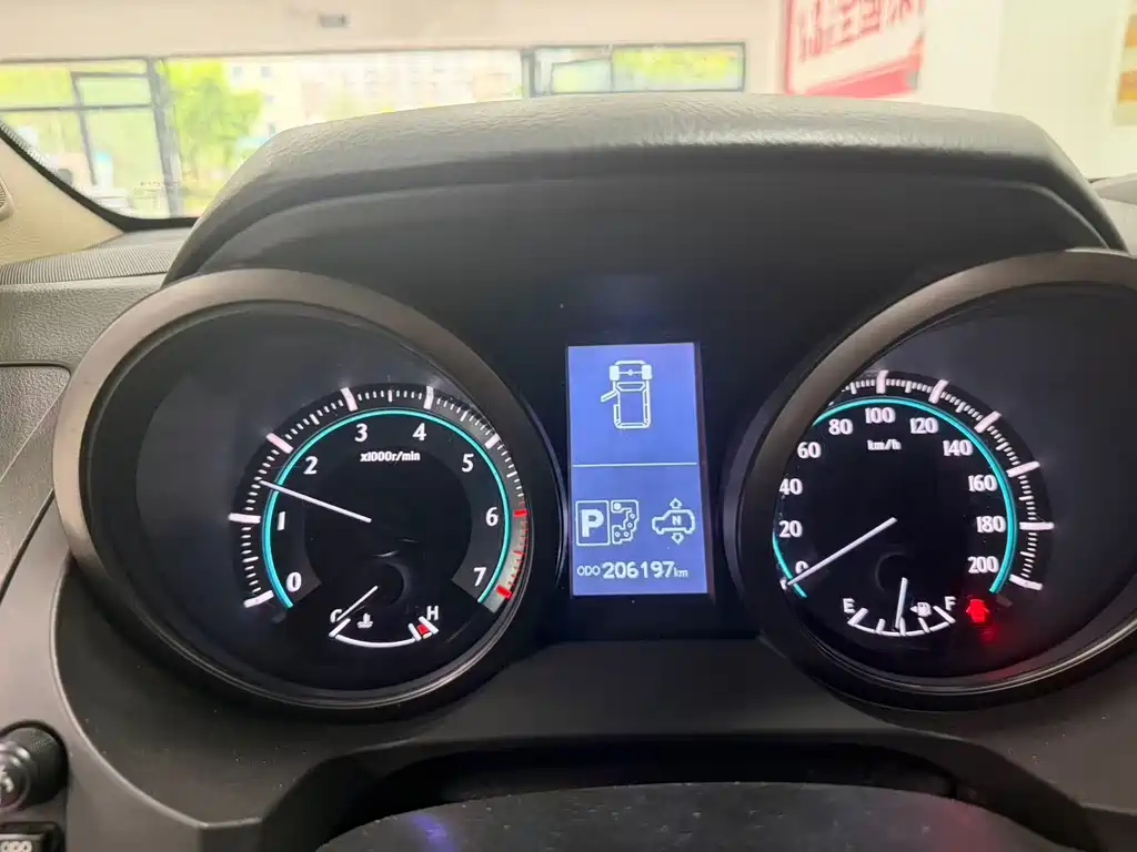 Toyota Land Cruiser Prado 2014 4.0L AT VX NAVI