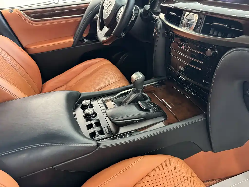 Lexus LX 2016 570 Luxury