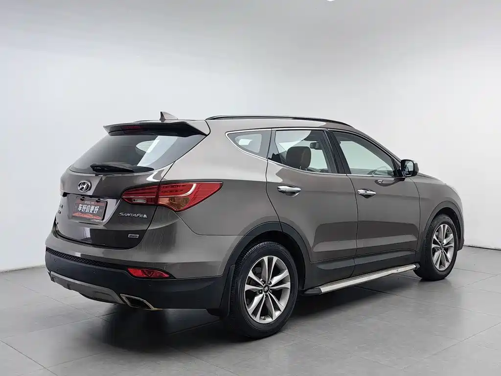 Hyundai Santa Fe — миниатюра 2