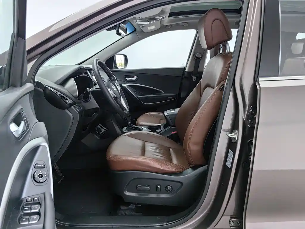 Hyundai Santa Fe — миниатюра 10