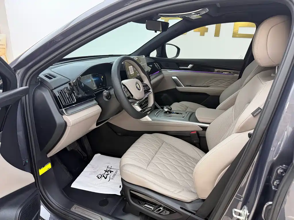 BYD Tang New Energy — миниатюра 5