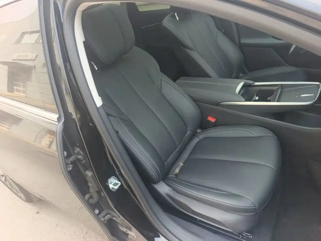 Buick LaCrosse — миниатюра 25