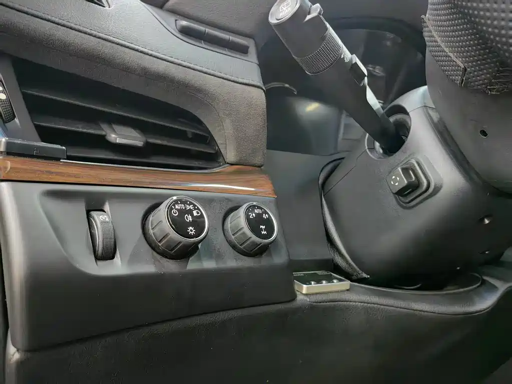 Cadillac Escalade 2017 6.2L ESV