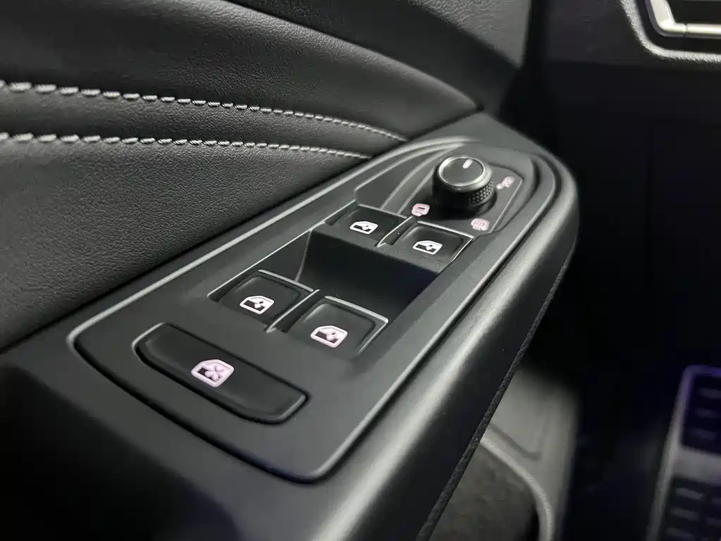Volkswagen Golf — миниатюра 12