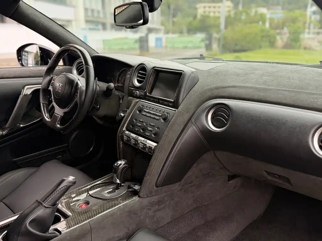Nissan GT-R 2010 3.8T Premium Edition