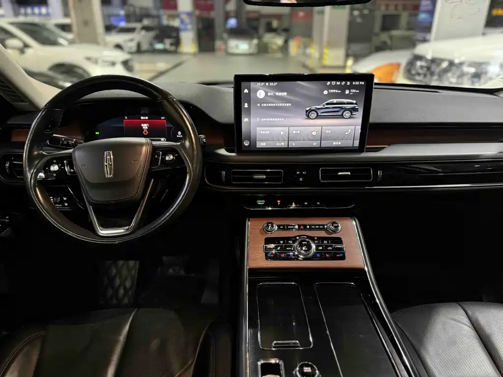 Lincoln Aviator — миниатюра 9