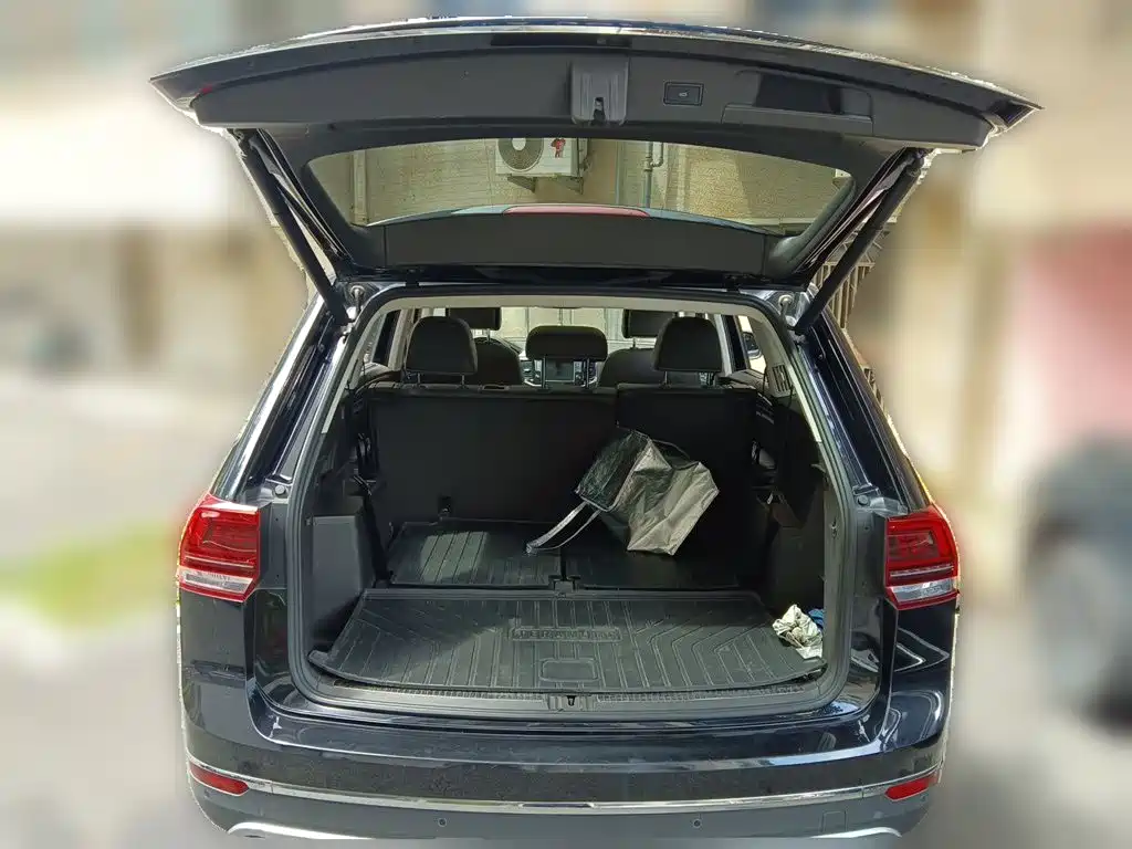 Volkswagen Teramont — миниатюра 10