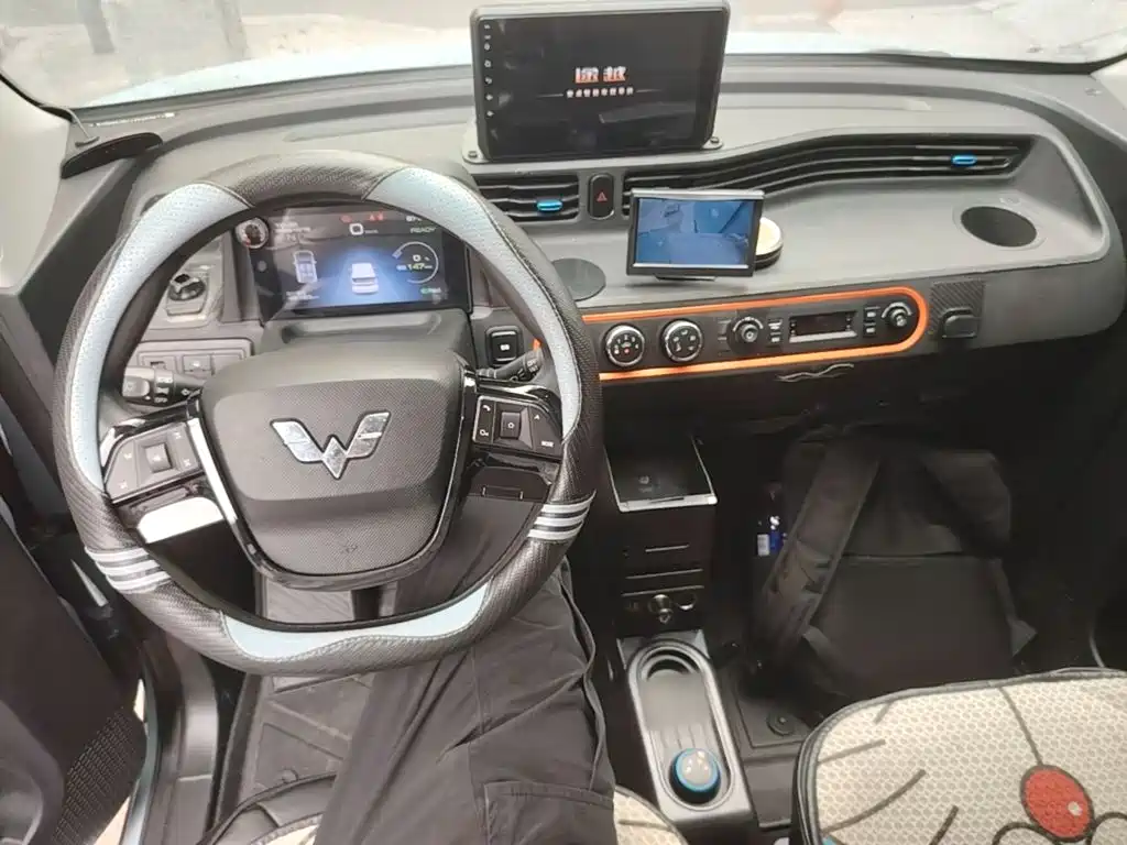 Wuling MINIEV — миниатюра 10