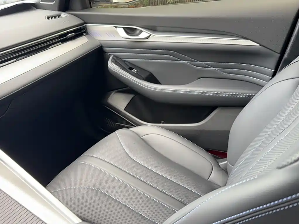 Geely Xingrui — миниатюра 13
