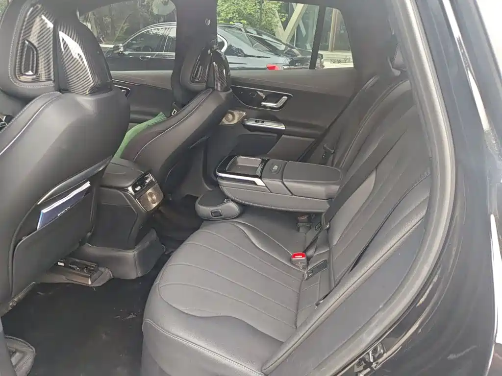Mercedes-Benz EQE SUV — миниатюра 15