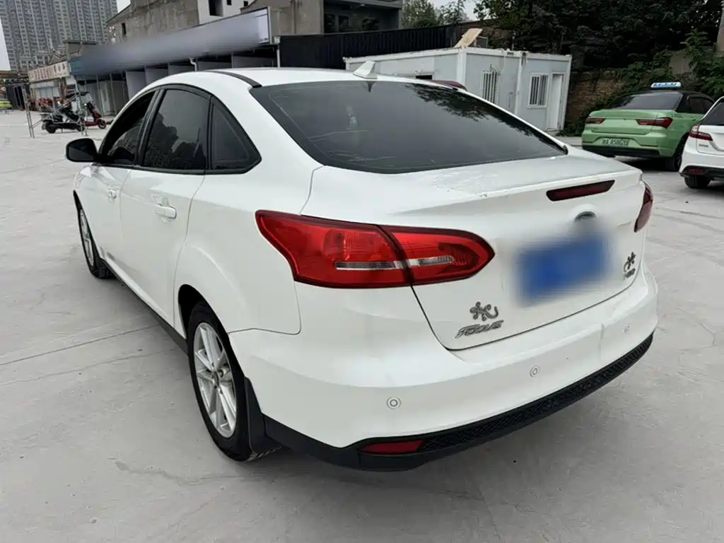 Ford Focus — миниатюра 22