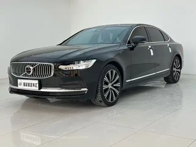 VOLVO S90 2021
