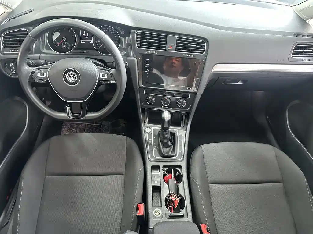 Volkswagen Golf — миниатюра 8