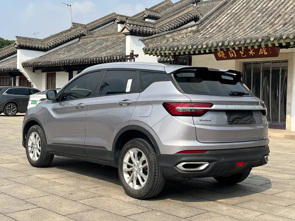 Geely Binyue — миниатюра 7