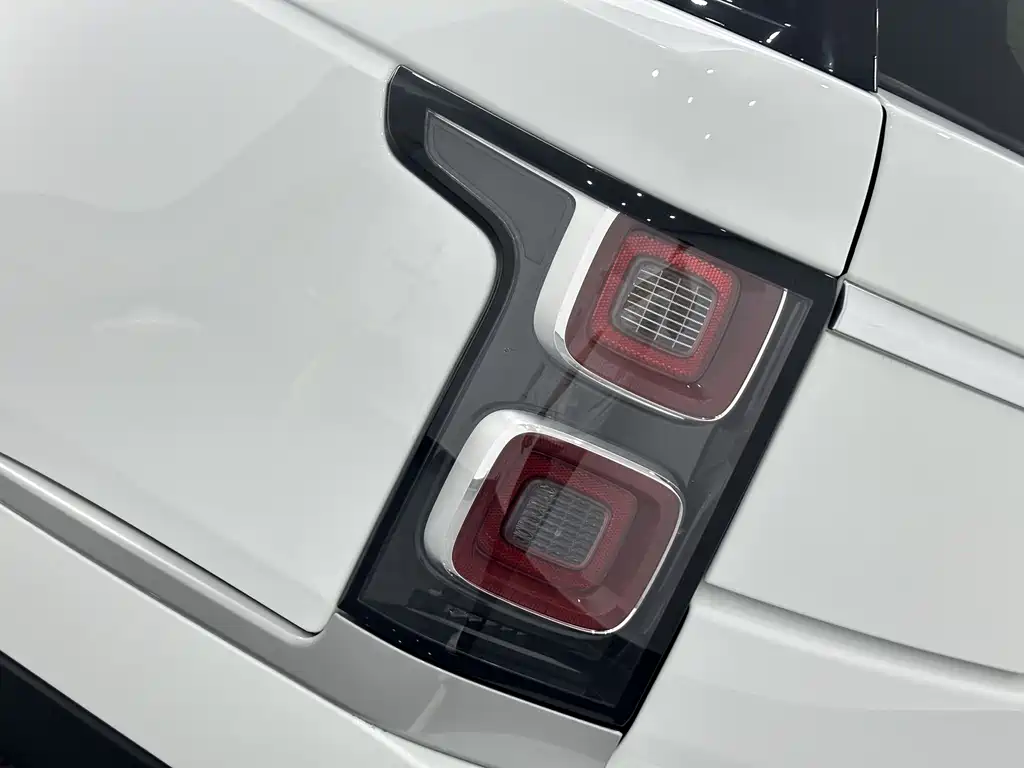 Land Rover Range Rover — миниатюра 19