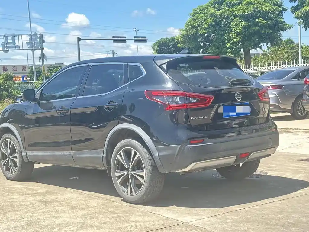 Nissan Qashqai — миниатюра 5