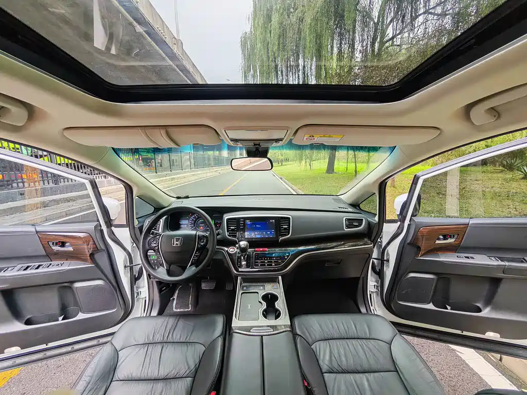Honda Odyssey — миниатюра 6