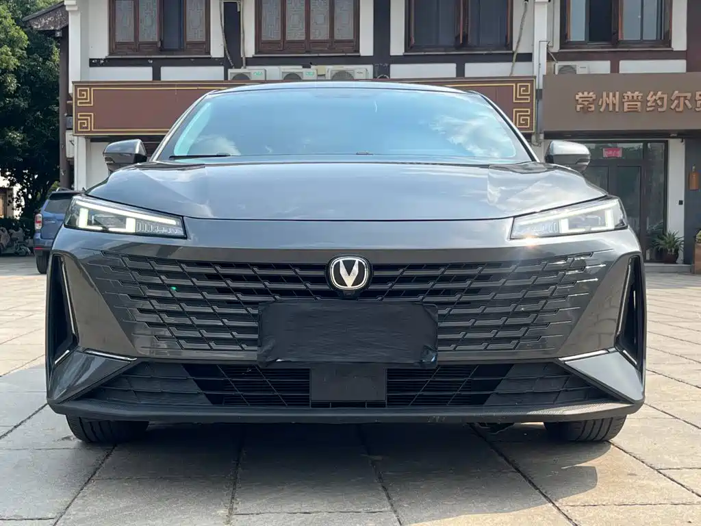 Changan Yida — миниатюра 2