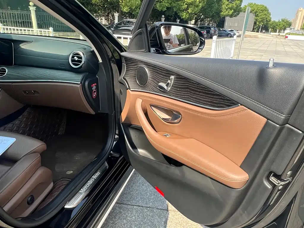 Mercedes-Benz E-Class E 2020 E 260 L Sport