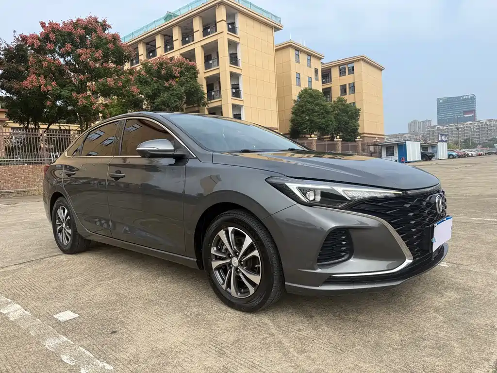Changan Eado — миниатюра 3