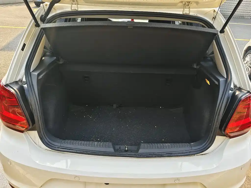 Volkswagen Polo — миниатюра 9