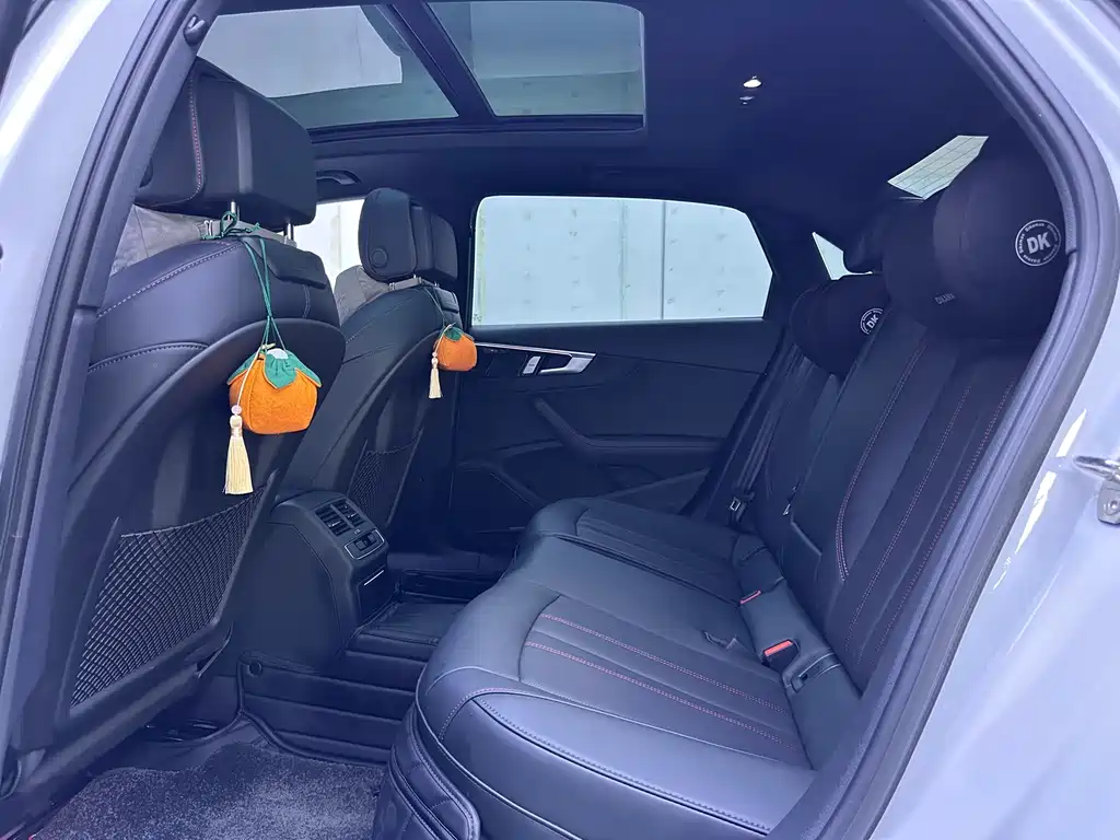 Audi A4L 2025 200 Enjoy 40 TFSI Luxury B&O