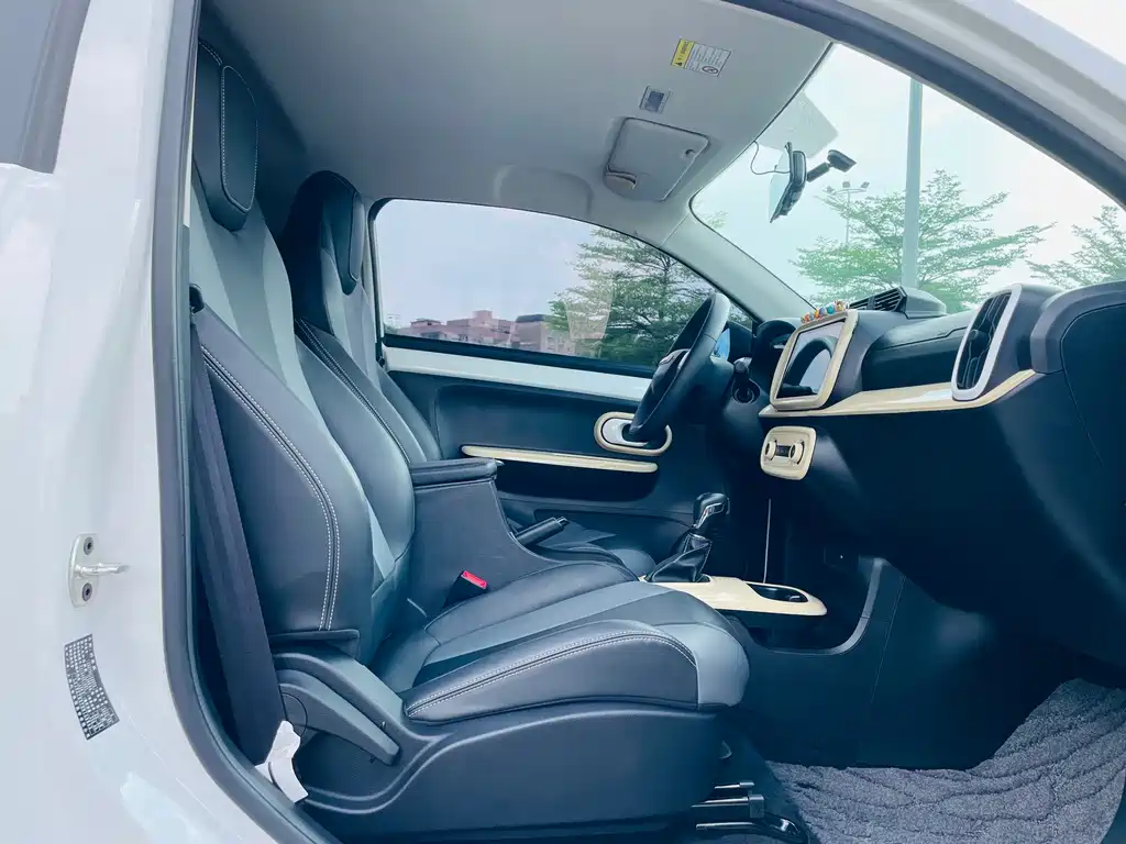 Roewe Clever — миниатюра 12