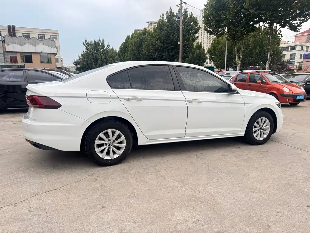 Volkswagen Bora — миниатюра 6
