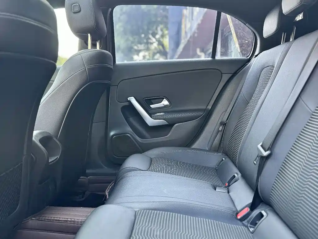 Mercedes-Benz A-Class (Import) — миниатюра 15