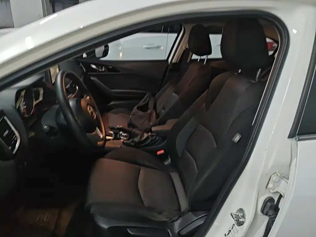 Mazda 3 Axela — миниатюра 15