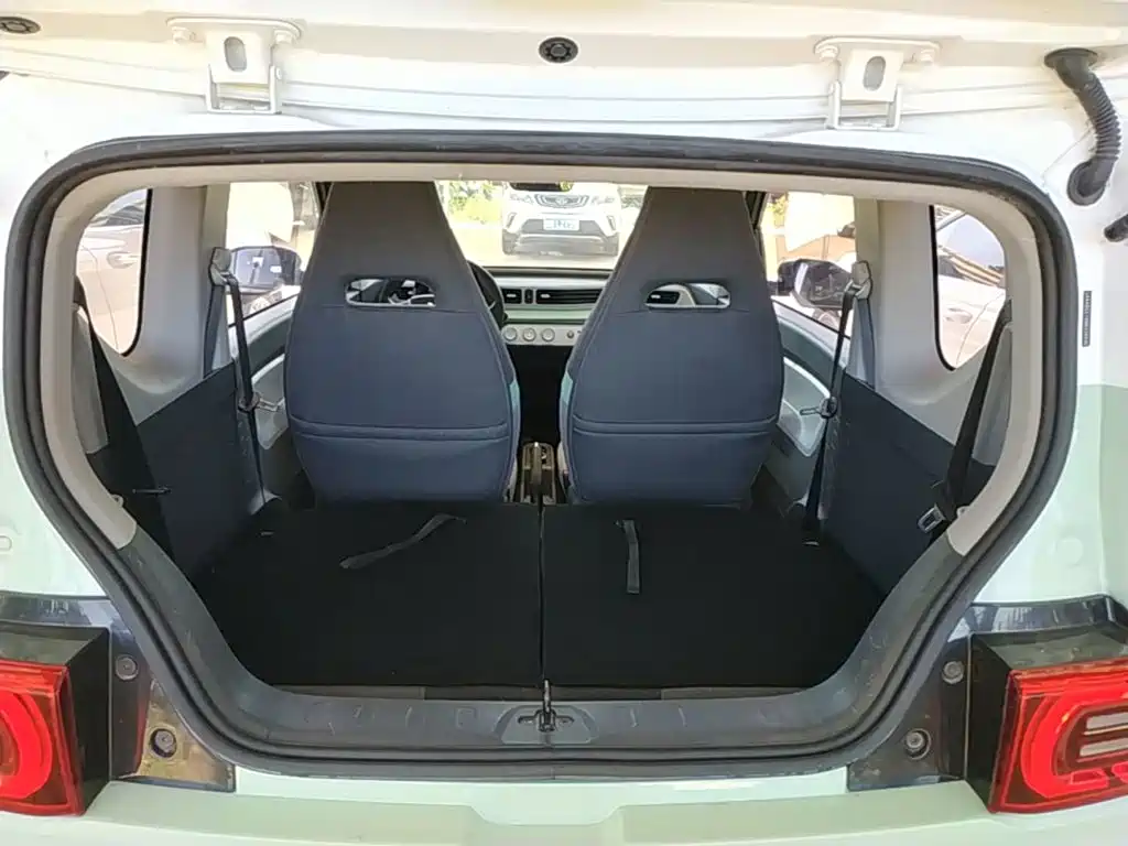 Wuling MINIEV — миниатюра 19