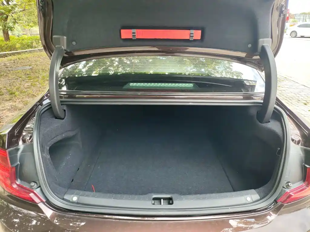 Volvo S90 — миниатюра 19