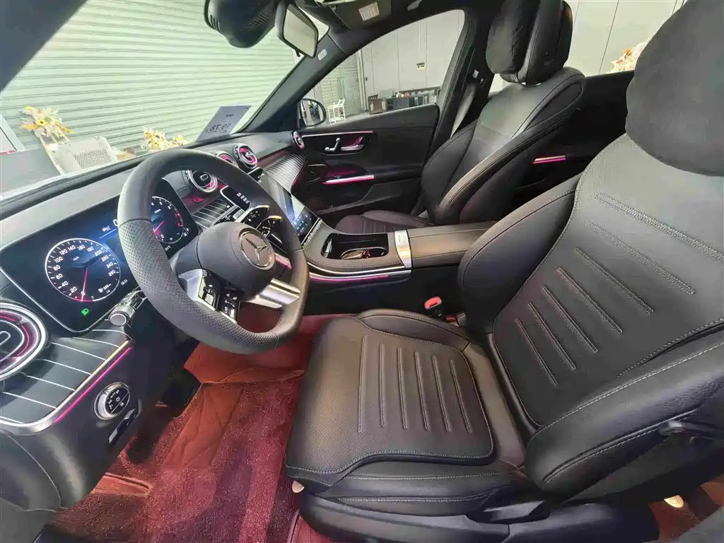 Mercedes-Benz C-Class — миниатюра 13